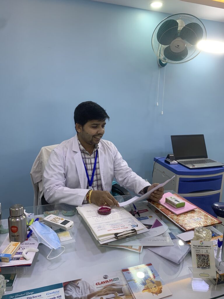 Best dentist in Patna - Dr Rakesh at Apollo Dental Care